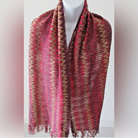 MISSONI Wave ZigZag Shimmer Fringe Scarf - Picture 12 of 12